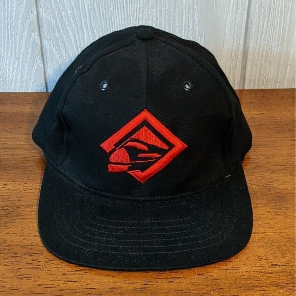 VTG Marlboro Cigarettes Black Snapback hat EUC OS - Picture 1 of 7